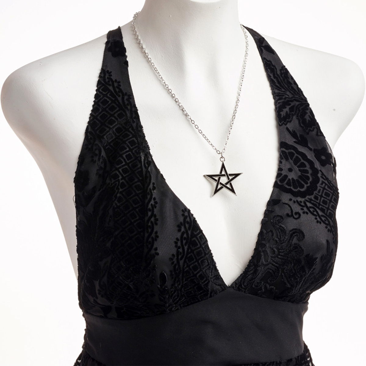 Black Star Pendant by Alchemy Gothic • the dark store™