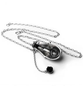 Lucrezia's Fix Pendant