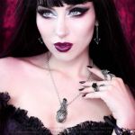 Lucrezia's Fix Pendant