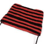 Bonnet 'Liuva' Rayé Noir et Rouge