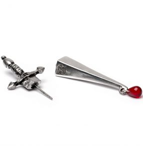 Clou d'Oreille 'Cesare's Veto'