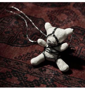 Gothic Dark Taboo Bear Blanc