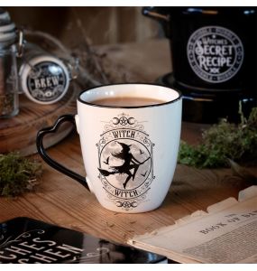 Mug 'Witch' en Porcelaine avec Anse en Forme de Cœur