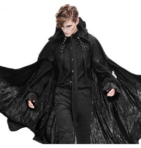 Cape Gothique 'Vlad' Noire