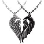 Pendentifs 'Dark Chemical Companions'